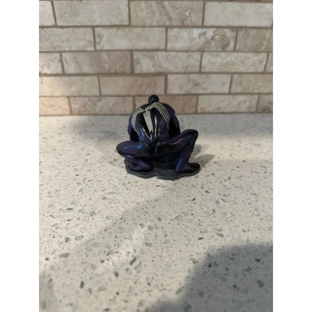 Disney Marvel Venom PVC Figure on Stone Base Superhero Cake‎ Topper #db